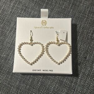 House of Harlow 1960 pearl and gold heart earrings